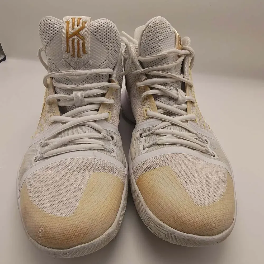 Nike Kyrie 3 Ivory Gold Summer Pack Basketball Shoes Mens Size 9 852395-902